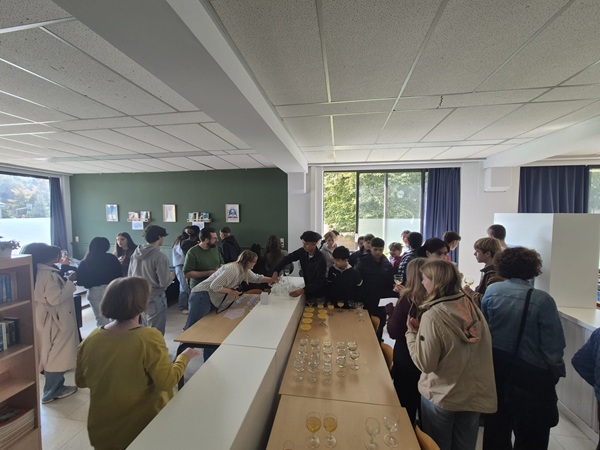 Atheneum Malle Opening schoolbib