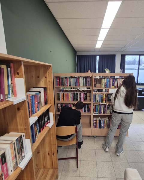 Atheneum Malle Uitbreiding schoolbib