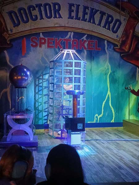 Atheneum Malle GWP2 in Technopolis