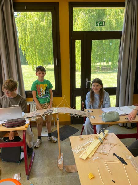 Atheneum Malle Didasco project een brug te ver