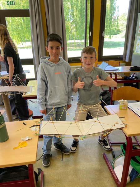 Atheneum Malle Didasco project een brug te ver
