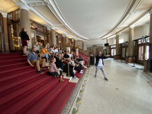 Atheneum Malle Bezoek aan de opera