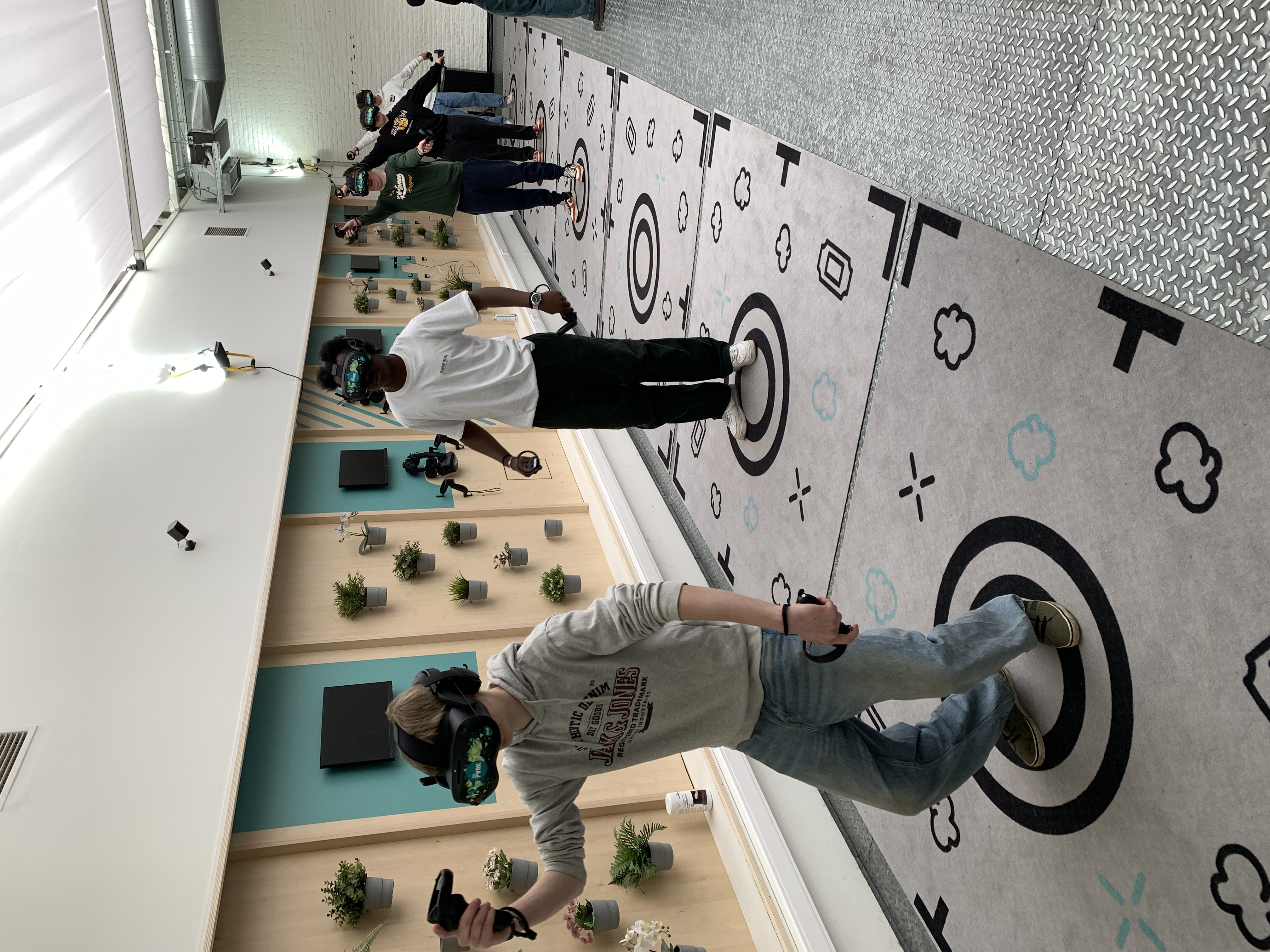 Atheneum Malle VR Gamen met 5 ADB