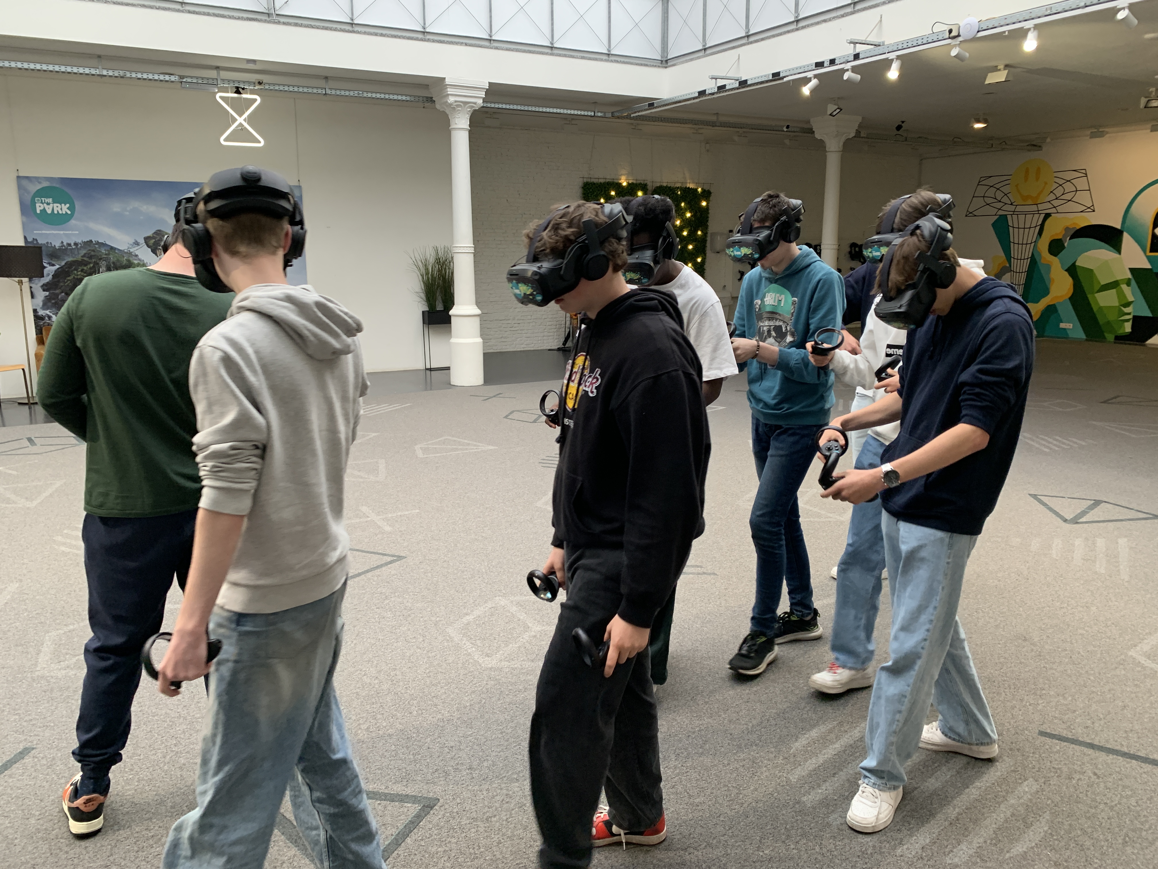 Atheneum Malle VR Gamen met 5 ADB