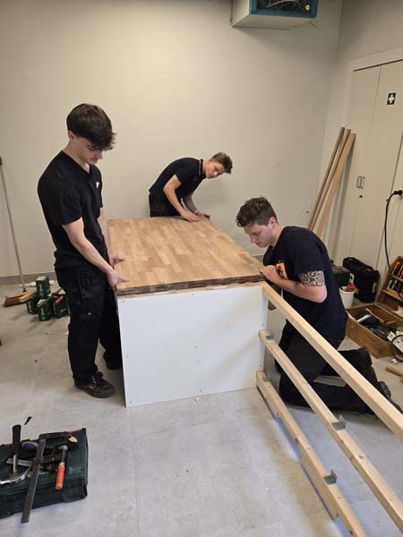 Atheneum Malle Onthaal TriOlo