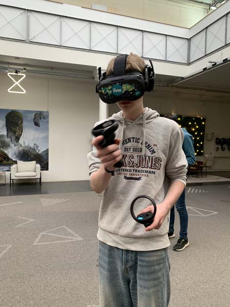 Atheneum Malle VR Gamen met 5 ADB Atheneum Malle VR Gamen met 5 ADB